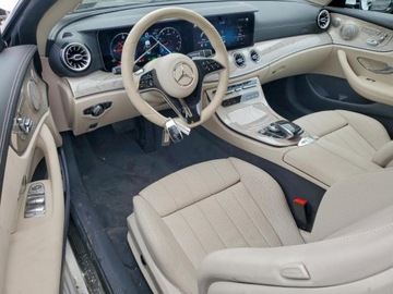 Mercedes Klasa E W214 2023 Mercedes-Benz Klasa E 450 4Matic 2023 3.0l 3.0 Benzyna 375KM, zdjęcie 8