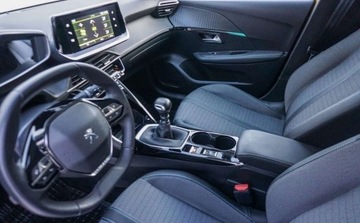 Peugeot 208 II Hatchback 1.2 PureTech 102KM 2023 Peugeot 208 208 Allure 1,2 100 KM 1.2 Benzyna 101KM, zdjęcie 8