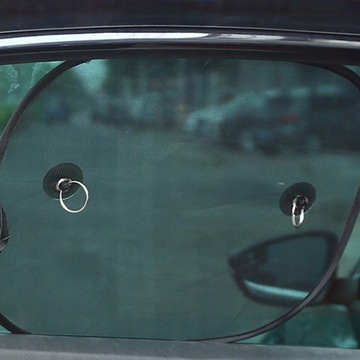 Солнцезащитная сетка на боковое стекло автомобиля