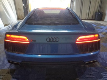Audi R8 II Coupe 5.2 V10 540KM 2017 Audi R8 Coupe 5.2 Quattro 2017 5.2l 5.2 Benzyna 540KM, zdjęcie 2