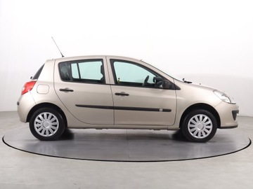 Renault Clio III Hatchback 5d 1.2 i 16V 65KM 2006 Renault Clio 1.2 16V, Salon Polska, Serwis ASO, zdjęcie 5