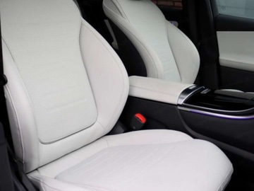 Mercedes GLC C254/X254 Coupe 2.0 200 204KM 2025 MERCEDES-BENZ GLC 200 4-Matic AMG Line 2.0 (204KM) 2025, zdjęcie 4