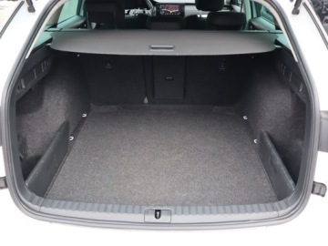 Skoda Octavia IV Scout 1.5 TSI ACT 150KM 2021 Skoda Octavia 1.5 TSI, Salon Polska, zdjęcie 12