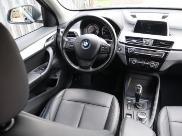 BMW X1 F48 2018 BMW X1 sDrive18i, Salon Polska, Serwis ASO, zdjęcie 6