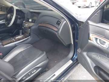 Infiniti Q70 2019 Infiniti Q70 2019 INFINITI Q70L 3.7 LUXE AWD 3.7 Benzyna 330KM, zdjęcie 5