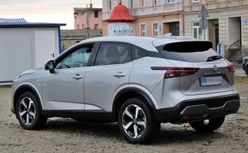 Nissan Qashqai III Crossover 1.3 DIG-T MHEV 140KM 2023 Nissan Qashqai Bezwypadkowy Jak NOWY Wyposazony 1.3 Benzyna 140KM, zdjęcie 8