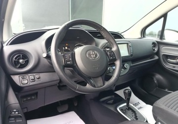 Toyota Yaris III 2018 Toyota Yaris BLACK WEEK 1.5 Hybryda 100KM FV23 Salon PL Serwis ASO Gwaranc, zdjęcie 15