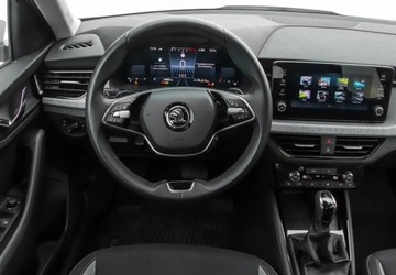 Skoda Kamiq Crossover Facelifting 1.0 TSI 115KM 2024 Skoda Kamiq 1.0 TSI 116KM Selection DSG Fotele Podgrzewane Kamera Cofania, zdjęcie 17