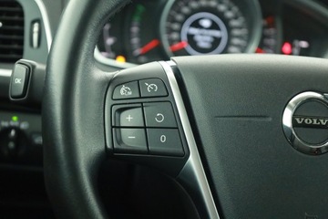 Volvo V40 II Cross Country Facelifting 2.0 T4 190KM 2018 Volvo V40 Cross Country 2.0 T4 AWD, Salon Polska, zdjęcie 15