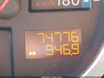 Nissan 370Z 2015 Nissan 370 Z 2015 3.7 Benzyna 332KM, zdjęcie 11