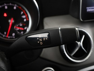Mercedes CLA C117 Shooting Brake Facelifting 1.6 200 156KM 2017 Mercedes CLA 200 automat full LED navi panorama, zdjęcie 33