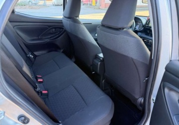 Toyota 2023 Toyota Yaris 1.5i HYBRID Full led Navi Kamera 18.000 km 1.5 Benzyna, zdjęcie 10