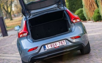 Volvo V40 II Hatchback 2.0 T2 DRIVE-E 122KM 2016 Volvo V40 Volvo V40 T2 Drive-E Kinetic 2.0 Benzyna 122KM, zdjęcie 9