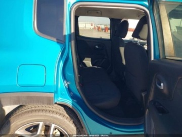 Jeep Renegade 2021 Jeep Renegade Latitude, 2021r., 2.4L 2.4 Benzyna 180KM, zdjęcie 9