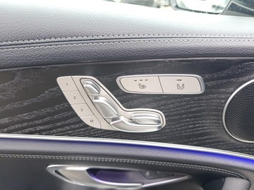 Mercedes Klasa E W213 Limuzyna 2.0 220d 194KM 2017 Mercedes-Benz Klasa E 220 d 4-Matic Exclusive W213, zdjęcie 22