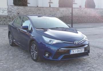Toyota Avensis III Sedan Facelifting 2015 2.0 D-4D 143KM 2016 Toyota Avensis Salon PLPotwierdzony przebiegZadbanyEkonomiczny 2.0 143KM, zdjęcie 7