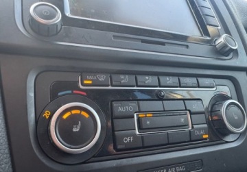 Volkswagen Golf VI Hatchback 5d 2.0 TDI-CR DPF 140KM 2008 Volkswagen Golf Highline 2.0 TDI 140KM DSG 2008r czarna skora navi po opla, zdjęcie 10