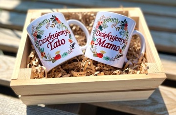 Набор полотенец с вышивкой и чашками для меда для родителей