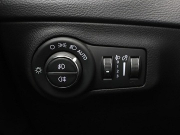 Jeep Compass II SUV 1.4 MultiAir 140KM 2019 Jeep Compass półskóra navi klima auto kamera i, zdjęcie 33