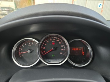 Dacia Logan II Sedan Facelifting 0.9 TCe 90KM 2018 Logan 0.9 TCe Laureate S&amp;S, zdjęcie 11