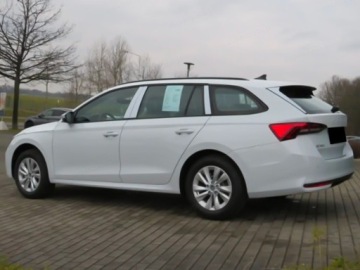 Skoda Octavia IV Kombi 2.0 TDI 150KM 2026 SKODA Octavia Drive Essence 2.0 TDI DSG Combi 150KM 2026, zdjęcie 5