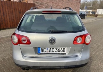 Volkswagen Passat B6 Variant 2.0 TDI-CR DPF 110KM 2010 Volkswagen Passat Variant 2.0 TDI B6 DSG KLIMA NAVI Oplacony Stan bdb ZAM, zdjęcie 8