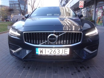 Volvo V60 II  2019 VOLVO V60-T6 Salon PL