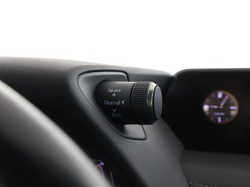 Lexus UX Crossover 250h 184KM 2019 Lexus UX Business HEV alcantara navi kamera ACC, zdjęcie 34