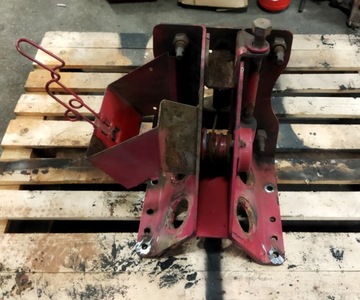 WINDA WIESZAK KOŁA ZAPASOWEGO MAN