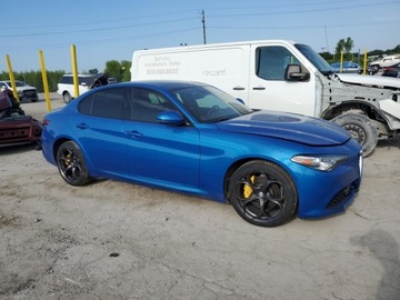 Alfa Romeo Giulia II Sedan 2.0 TBi 280KM 2018 Alfa Romeo Giulia Ti Q4 2018 2.0l 2.0 Benzyna 280KM, zdjęcie 4