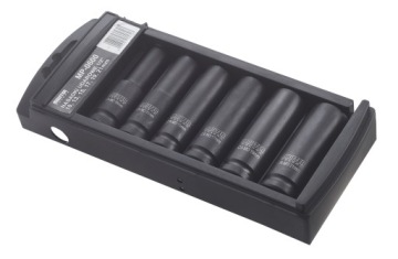 АККУМУЛЯТОРНЫЙ БЕСЩЕТОЧНЫЙ КОЛЕСНЫЙ КЛЮЧ 20 В 1/2' 2xAKU 4AH + НАКОНЕЧНИКИ