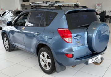 Toyota RAV4 III MPV 2.2 16V D-4D 136KM 2006 Toyota RAV4 2.2 D-cat 136KM Klmatyzacja 4x4 Orurowany 2.2 Diesel 136KM, zdjęcie 5