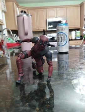 ПОДВИЖНЫЕ ФИГУРКИ ДЭДПУЛА ДЭДПУЛ 2 ВЕРСИЯ ПО ФИЛЬМУ МНОГО АКСЕССУАРОВ 16 СМ