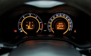 Toyota Corolla X Sedan Facelifting 1.4 D-4D 90KM 2013 Toyota Corolla Polski salon_1.4 D_90KM _ klimatyzacja _ podgrzewane fotele, zdjęcie 12