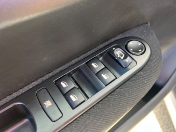 Peugeot 307 II Kombi 2.0 HDi 16V FAP 136KM 2006 Peugeot 307 307 SW Klimatyzacja Parktronic Panorama Dach El.Szyby El.Luste, zdjęcie 15