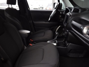 Jeep Renegade SUV Facelifting 1.3 GSE T4 Turbo 150KM 2019 Jeep Renegade 1.3 T-GDI, Salon Polska, Automat, zdjęcie 8