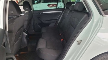 Skoda Superb III Kombi 2.0 TDI 150KM 2017 Skoda Superb SUPERB 2.0 tdi STYLE Automat Navi Full Led Zadbana MOZLIWA Z, zdjęcie 24