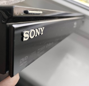 SONY BDP-S360 3D Blu-ray плеер, хорошее состояние, пульт дистанционного управления