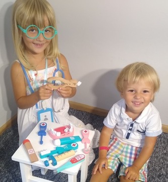 БОЛЬШОЙ ДЕРЕВЯННЫЙ НАБОР ДОКТОРА ДОКТОР ДОКТОР, играющий в доктора