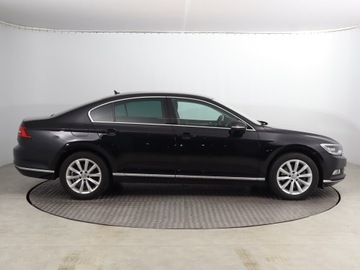 Volkswagen Passat B8 Limousine 1.8 TSI BlueMotion Technology 180KM 2017 VW Passat 1.8 TSI, Salon Polska, Automat, Skóra, zdjęcie 5