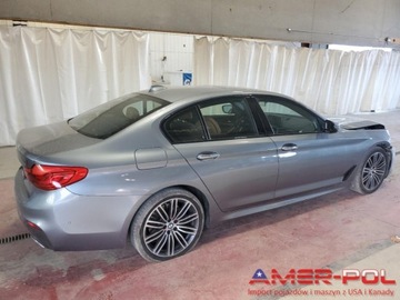 BMW Seria 5 G30-G31 2018 BMW Seria 5 _G30_530IX_xDrive_3.0 L_335 km_2018r_M Pakiet 3.0 Benzyna 335KM, zdjęcie 3