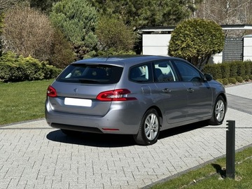 Peugeot 308 II SW Facelifting 1.2 PureTech 110KM 2021 Peugeot 308 Kombi 1.2 Benzyna, FV 23%, zdjęcie 2