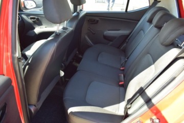 Hyundai i10 II 2013 Hyundai i10 1.1 Benzyna , AUTOMAT, 5-drzwi, Klimatyzacja, Czerwony, Rok Gw, zdjęcie 16