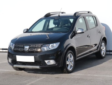 Dacia Logan II Sedan Facelifting 0.9 TCe 90KM 2018 Dacia Sandero 0.9 TCe, GAZ, Automat, Skóra, Navi, zdjęcie 1