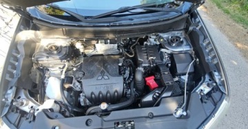 Mitsubishi ASX I SUV Facelifting 2016 1.6 117KM 2017 Mitsubishi ASX 2017 r. BENZYNA . Bardzo dynamiczne auto 1.6 Benzyna 117KM, zdjęcie 5