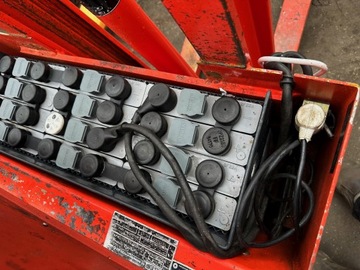 Тележка с поддонами LINDE L12, мачта 3,70 м, грузоподъемность 1200 кг.