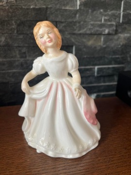 Dama figurka porcelana Royal Doulton Amanda