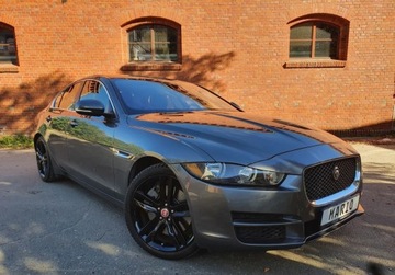 Jaguar XE 2017 Jaguar XE 35T AWD SPORT GetHelp 3.0 Benzyna 340KM