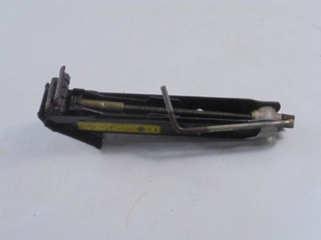 DAEWOO LANOS ZVEDÁK VOZIDLOVÝ