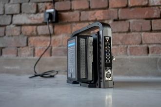 Newell Newell BP4CH четырехканальное зарядное устройство для аккумуляторов Vmount